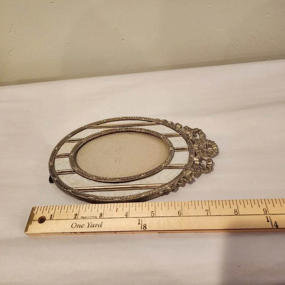 Vintage Ornate Oval Frame, No Glass